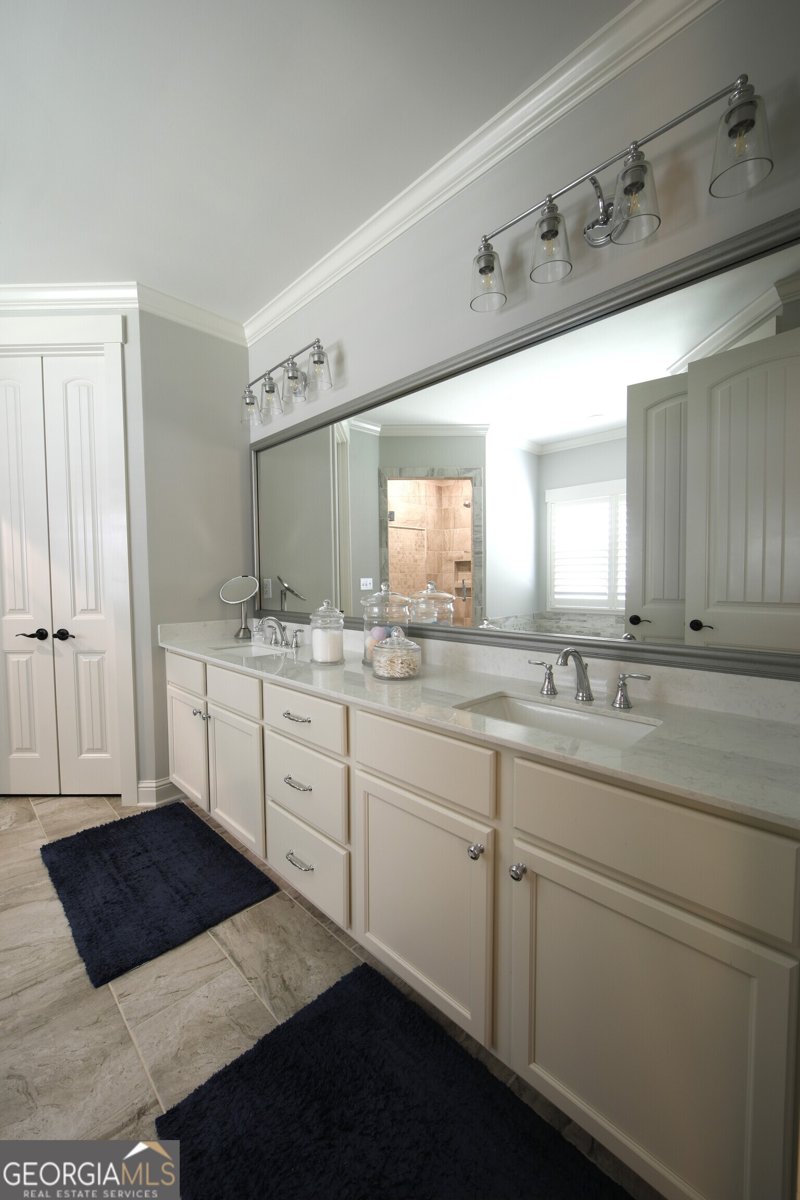 1060 Legend Drive Greensboro - 29