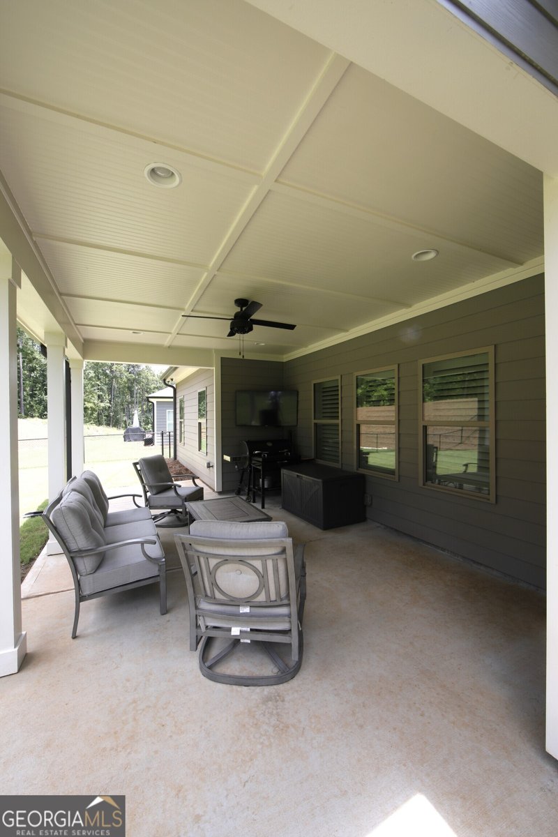 1060 Legend Drive Greensboro - 40