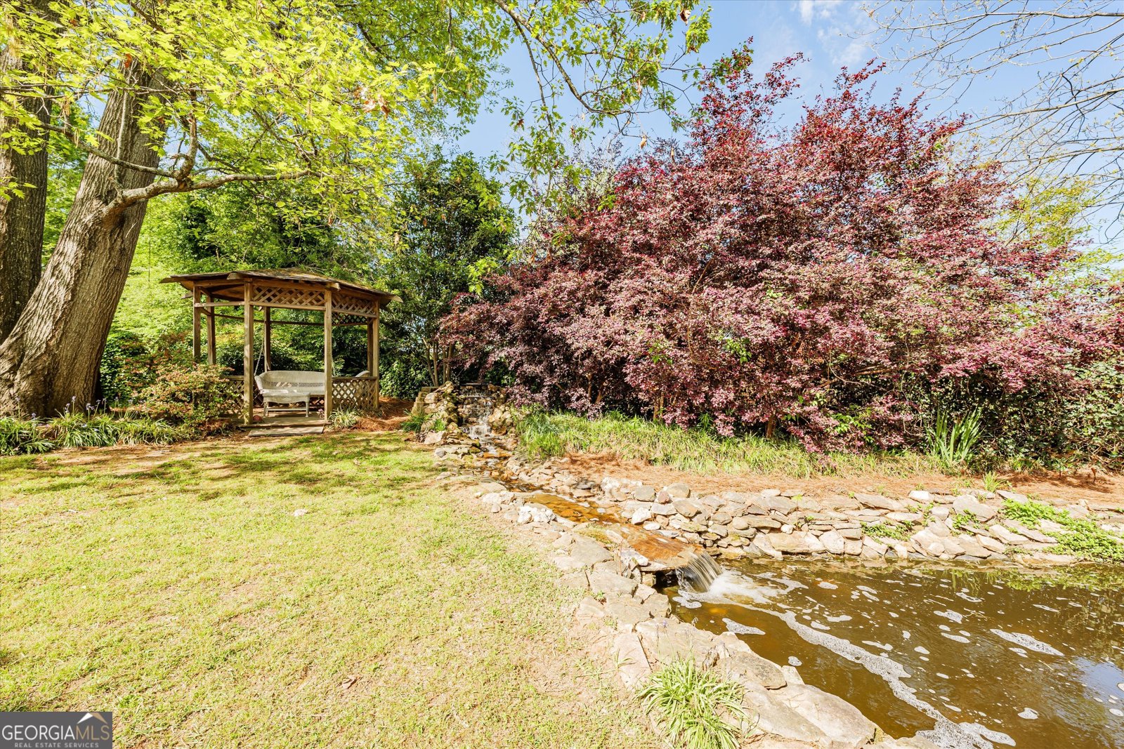 832 Berkshire Drive Washington - 18