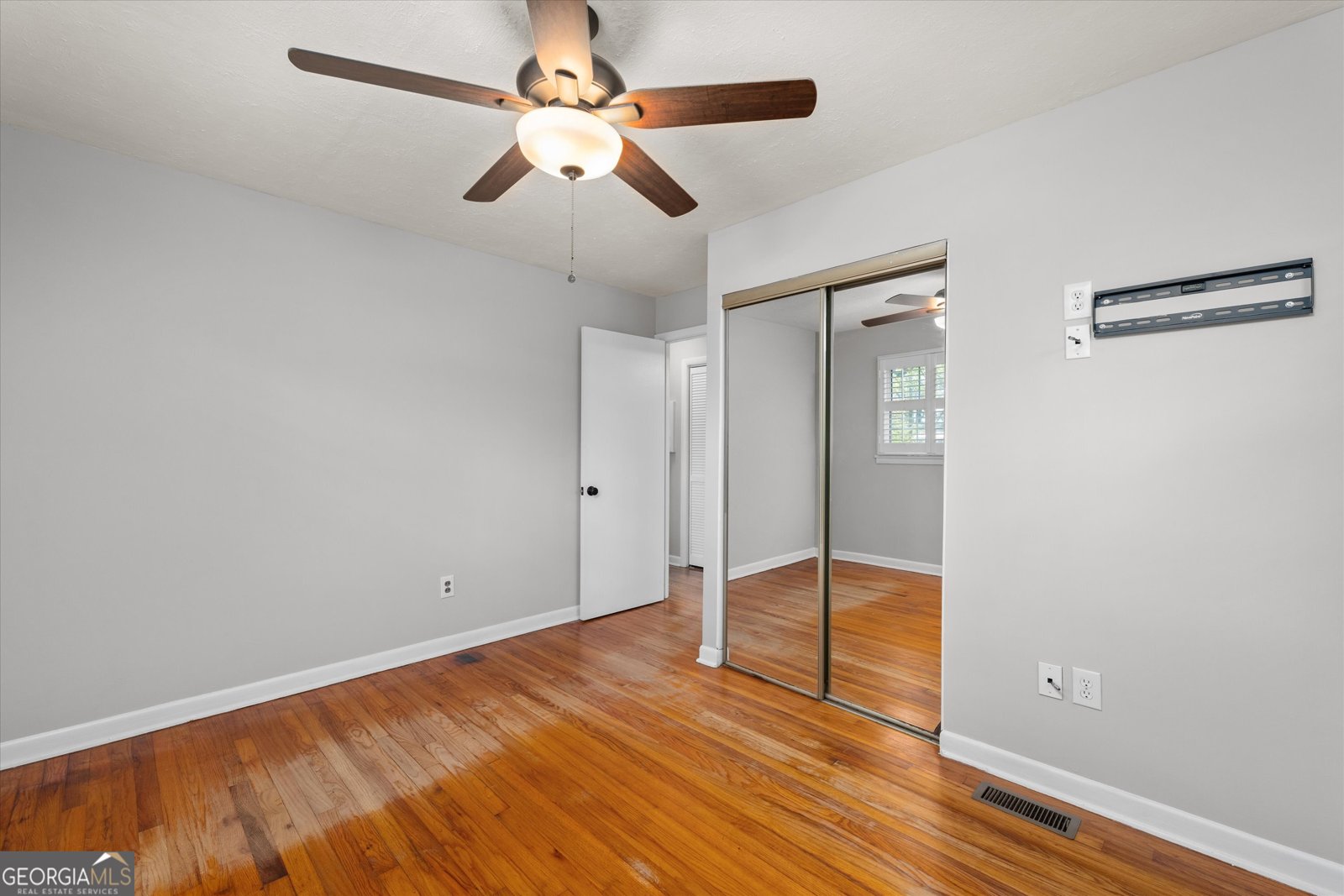 832 Berkshire Drive Washington - 46