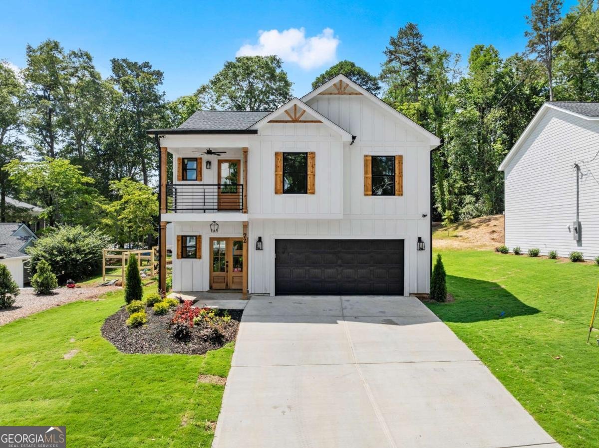 172 Llewellyn st Clarkesville - 1