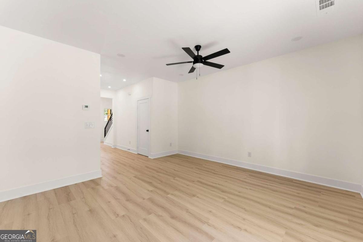172 Llewellyn st Clarkesville - 5