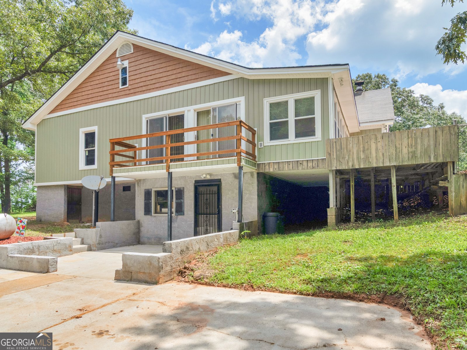 768 Zebulon Road Zebulon - 40
