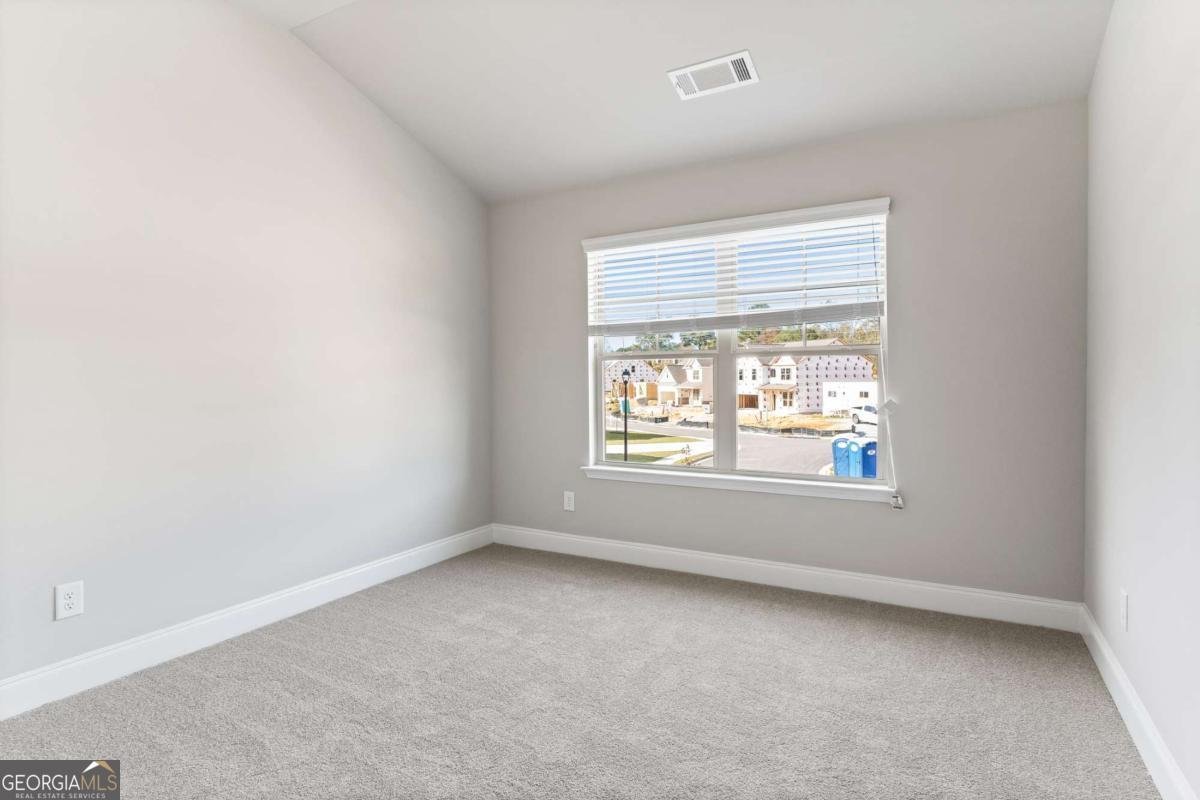 7252 Millbrae Walk Flowery Branch - 35