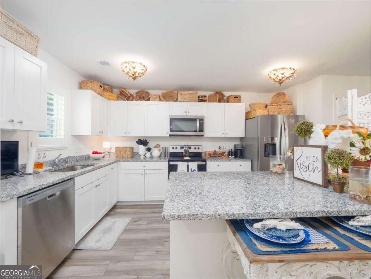 138 Mohr Club Drive Darien - 14