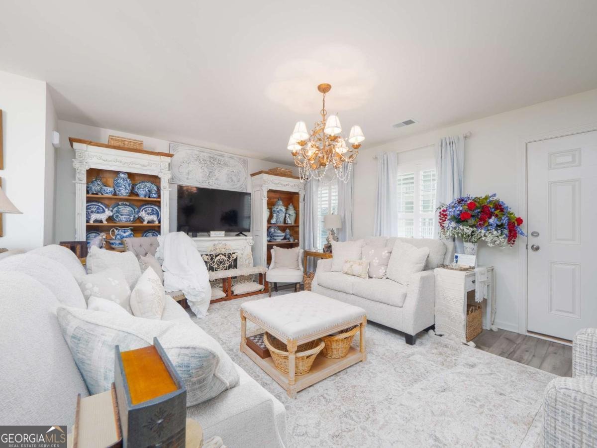 138 Mohr Club Drive Darien - 8