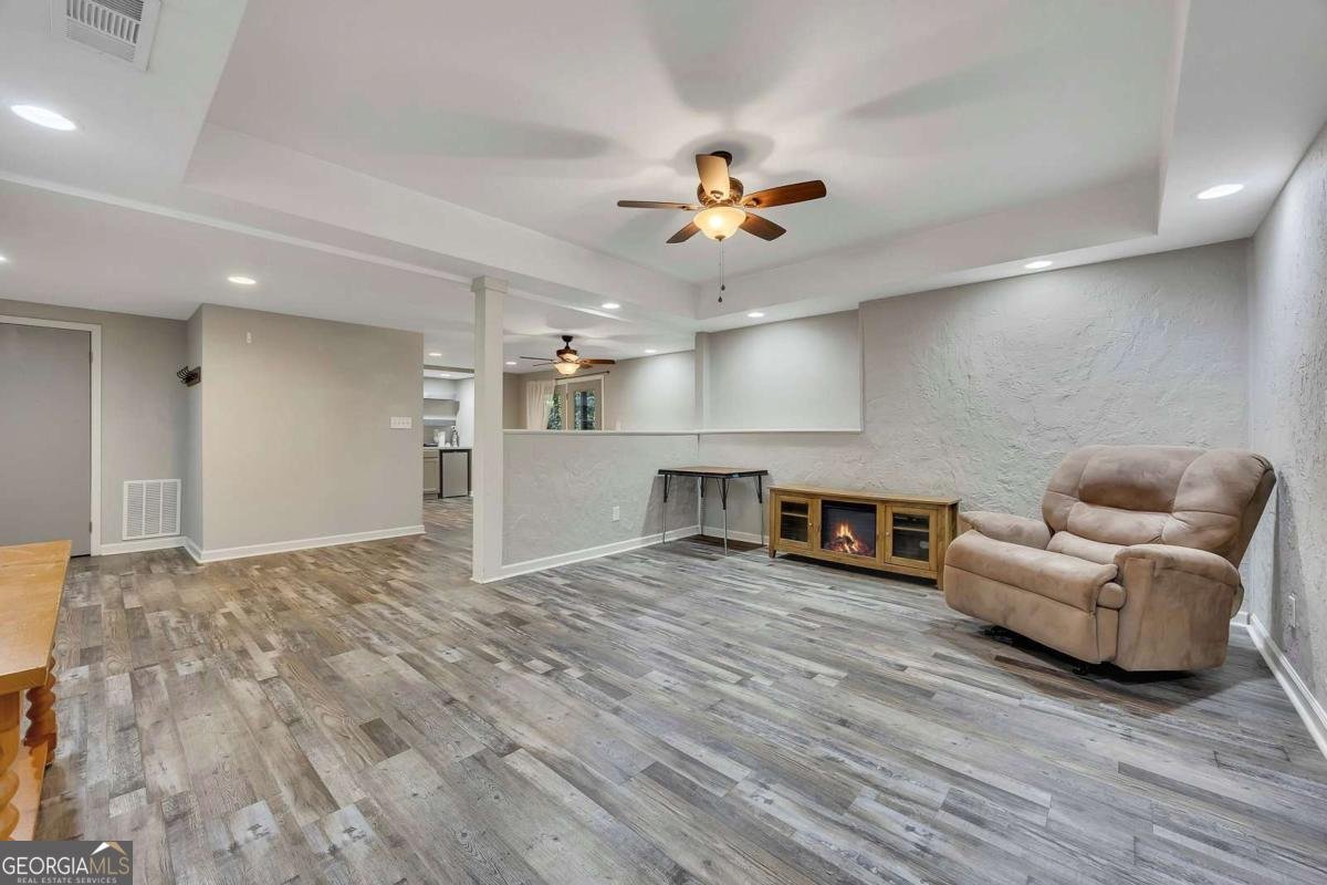 4274 Loch Highland Parkway Roswell - 39