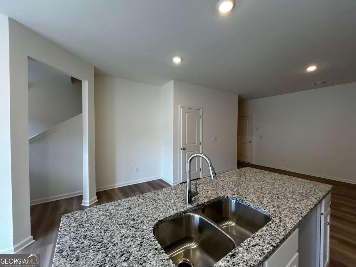 1907 Victoria Way Conyers - 12