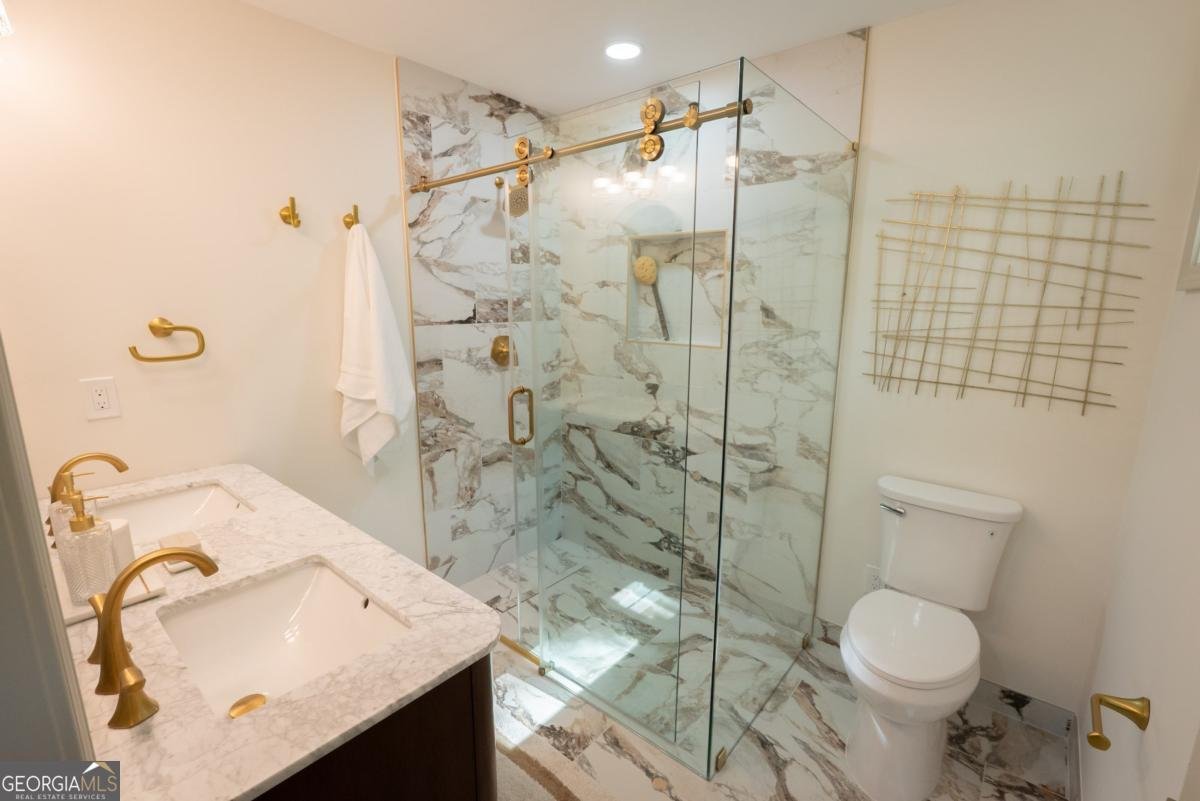 995 Valley Drive Smyrna - 25