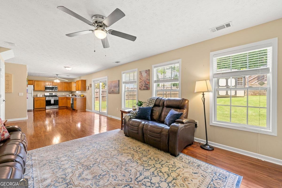 303 Remington Place Boulevard Dallas - 12