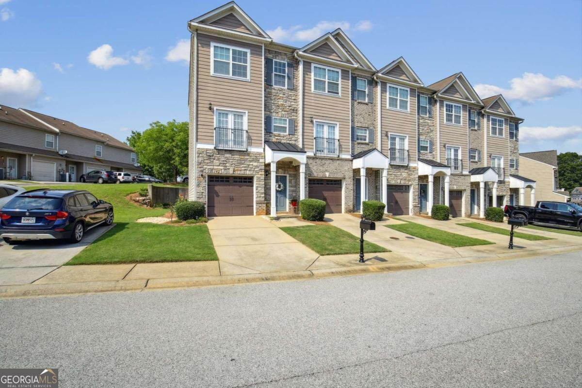 7710 Bucknell Terrace Fairburn - 1