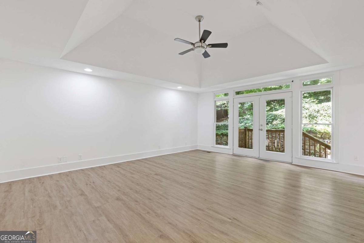7090 Riverside Drive Atlanta - 14