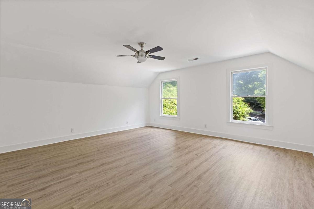 7090 Riverside Drive Atlanta - 19