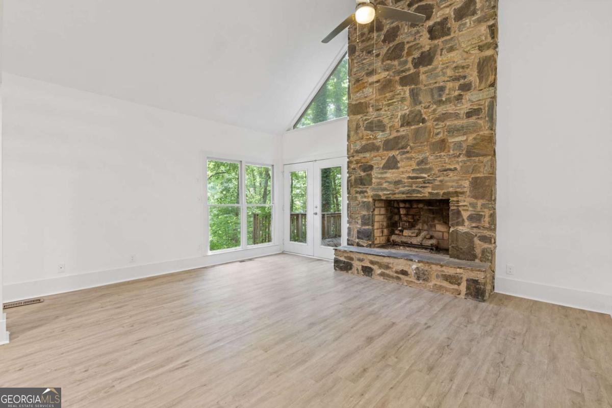 7090 Riverside Drive Atlanta - 31