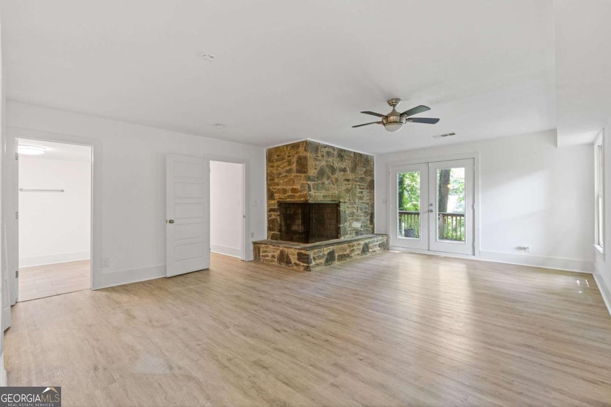 7090 Riverside Drive Atlanta - 33
