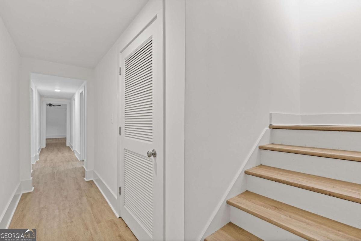 7090 Riverside Drive Atlanta - 39