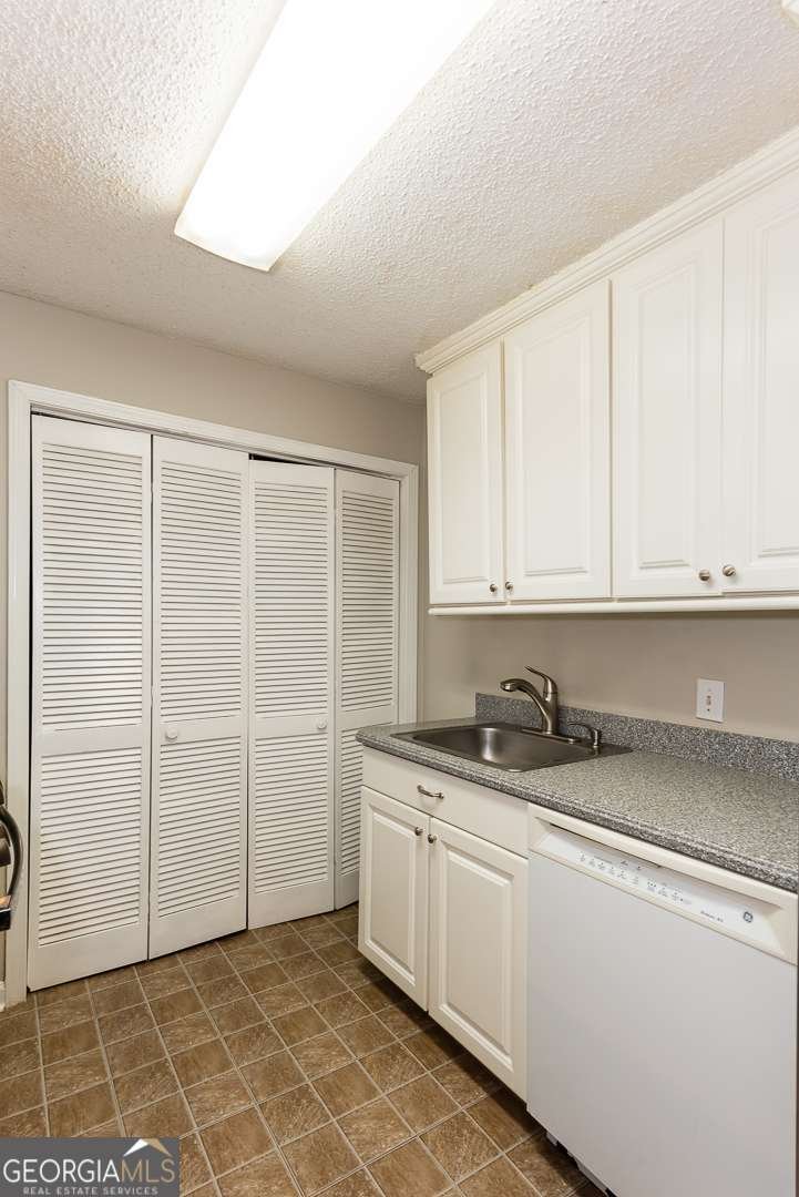 591 Emory Oaks Way Decatur - 17