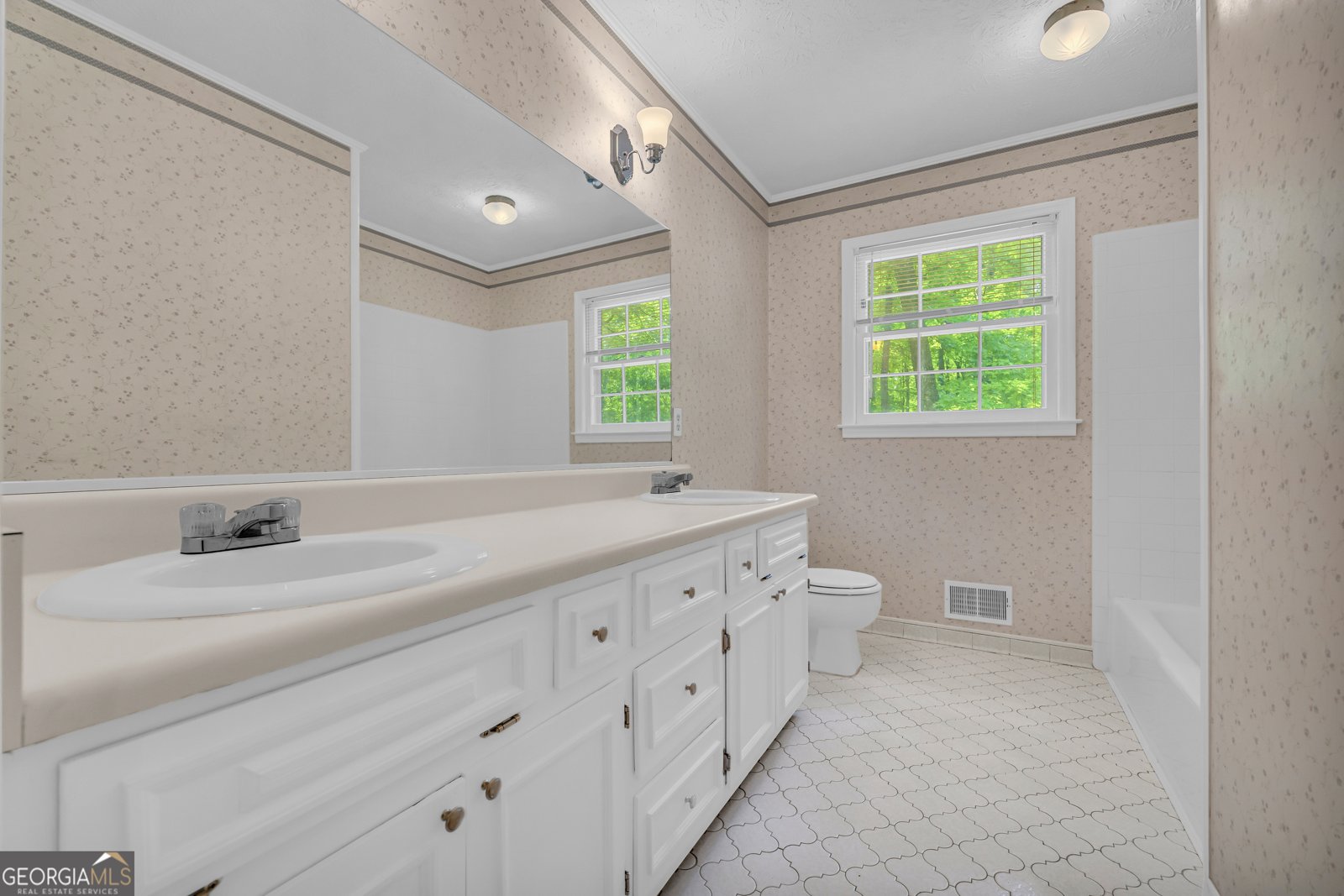 1601 Christopher Drive Jonesboro - 39