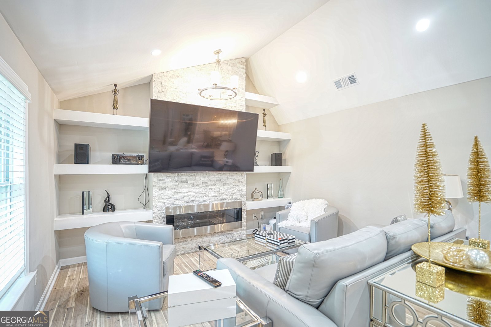 659 Lynn Valley Road Atlanta - 2