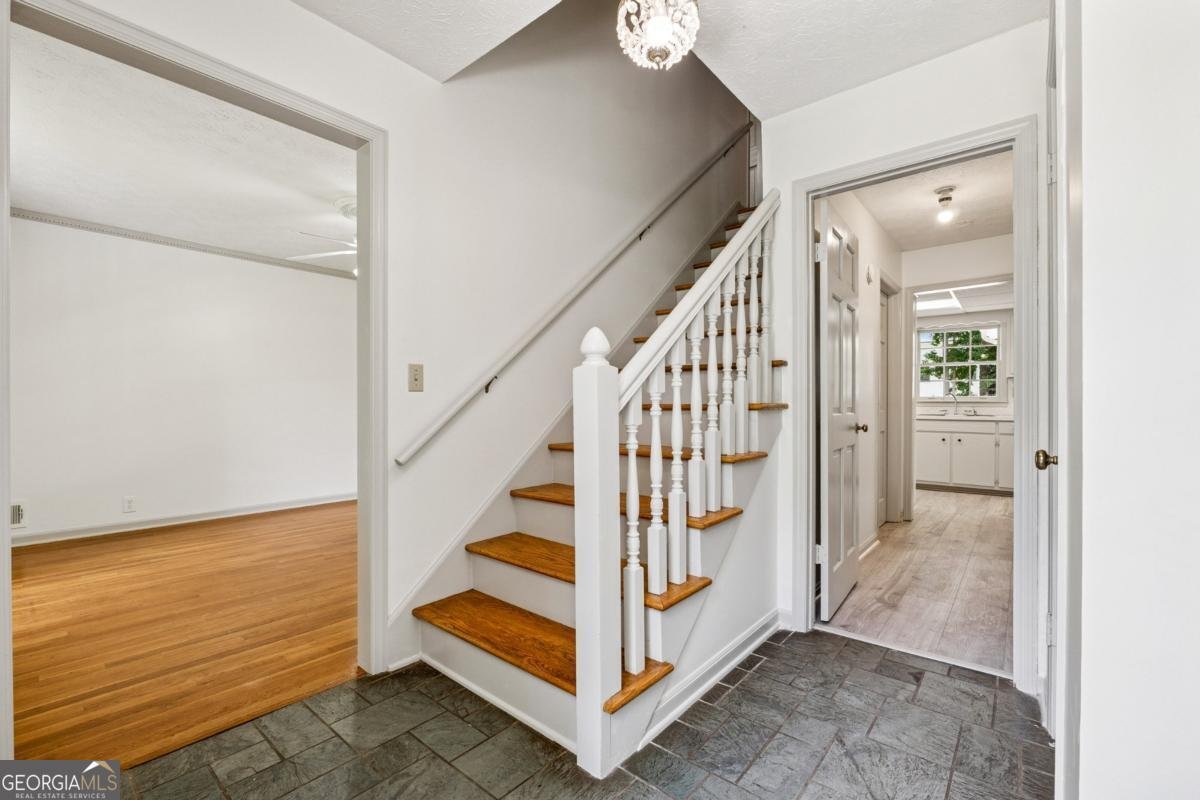 2373 Woodcreek Court Tucker - 12
