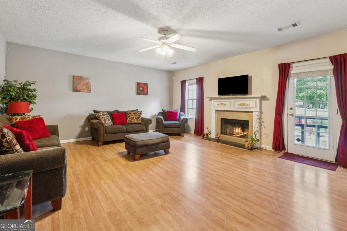 4450 Millenium View Court Snellville - 3