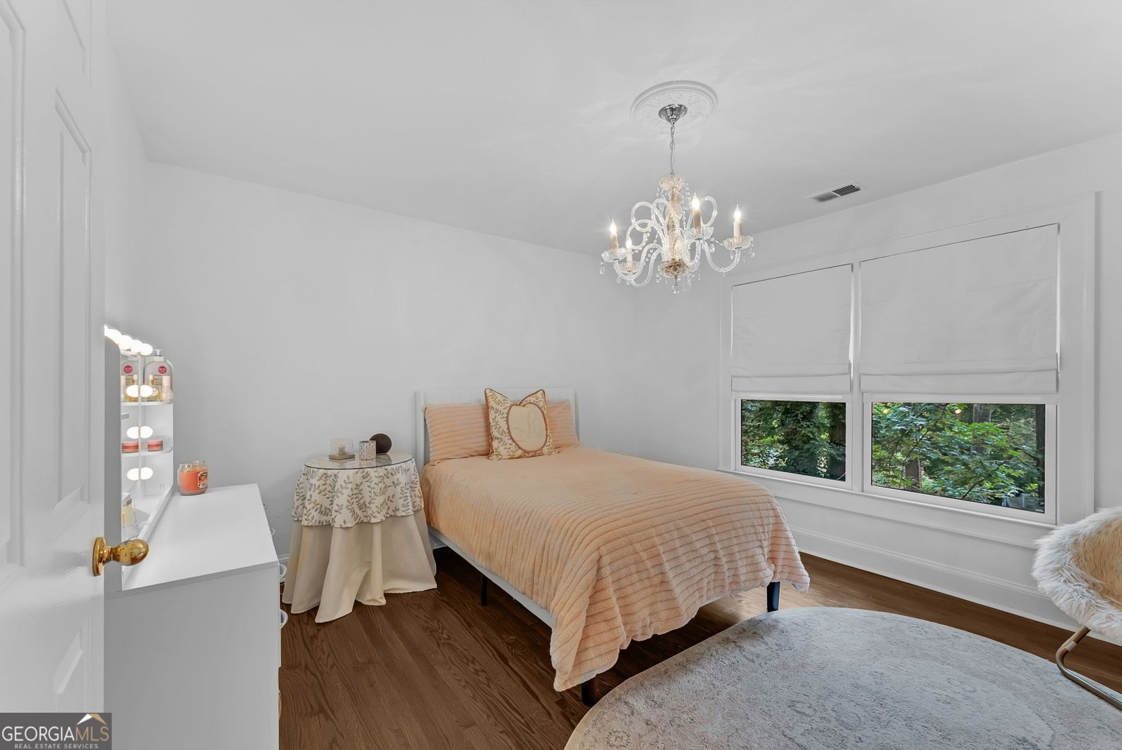 411 Chelsea Circle Atlanta - 27