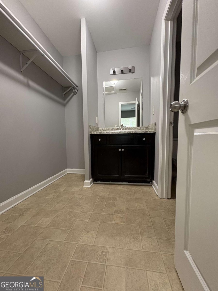 7560 Taylor Road Riverdale - 12