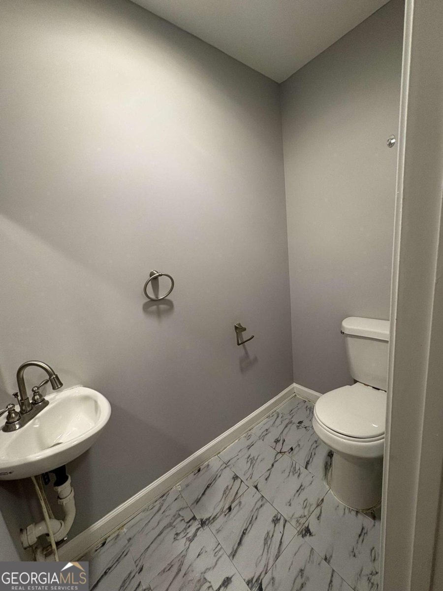 7560 Taylor Road Riverdale - 4