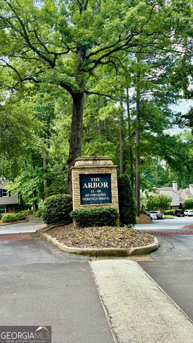 39 Dunwoody Springs Drive Sandy Springs - 2