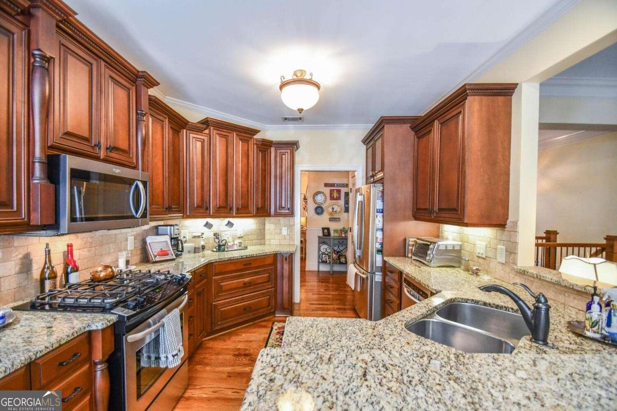 1173 Saint Charles Place Gainesville - 28