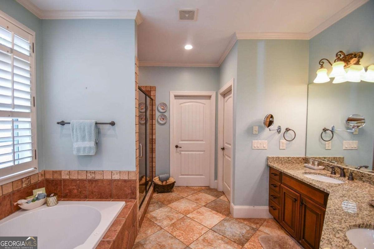 1173 Saint Charles Place Gainesville - 37