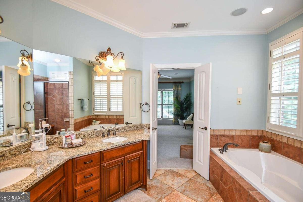 1173 Saint Charles Place Gainesville - 43