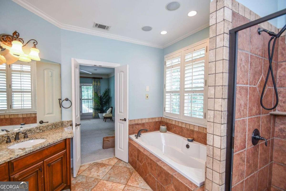 1173 Saint Charles Place Gainesville - 44