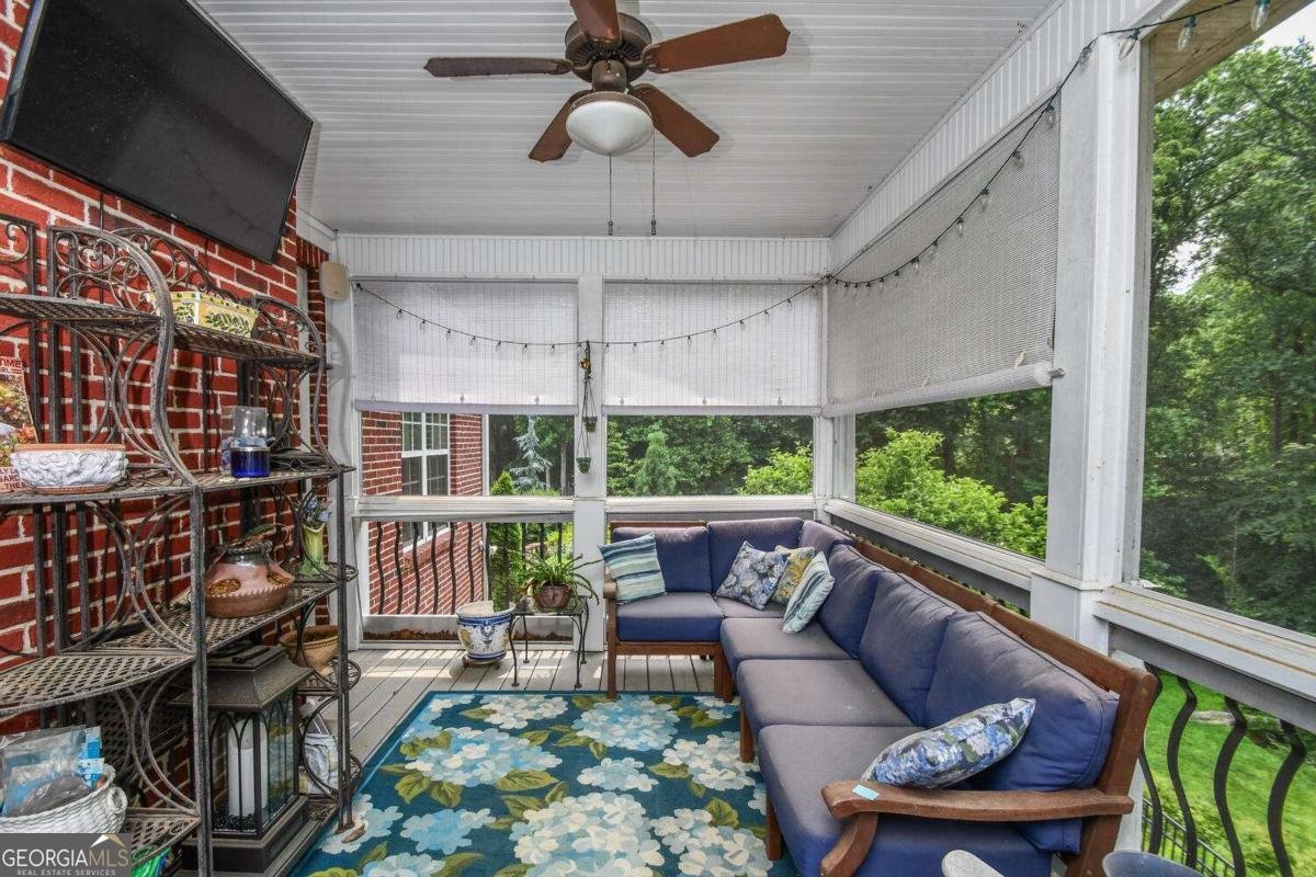 1173 Saint Charles Place Gainesville - 55