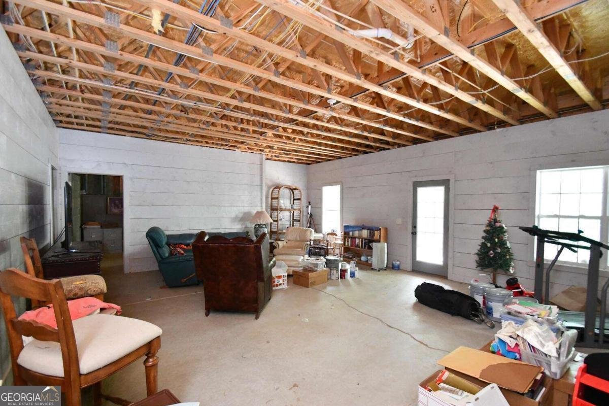 1173 Saint Charles Place Gainesville - 66