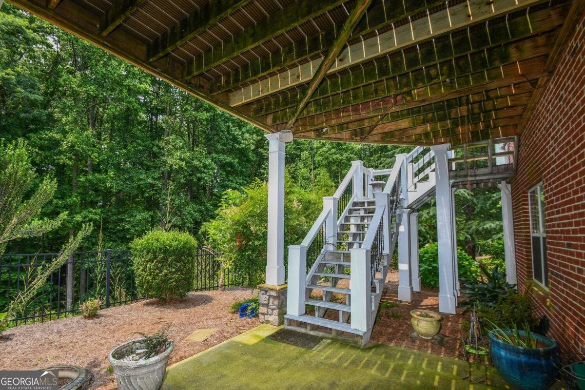 1173 Saint Charles Place Gainesville - 73