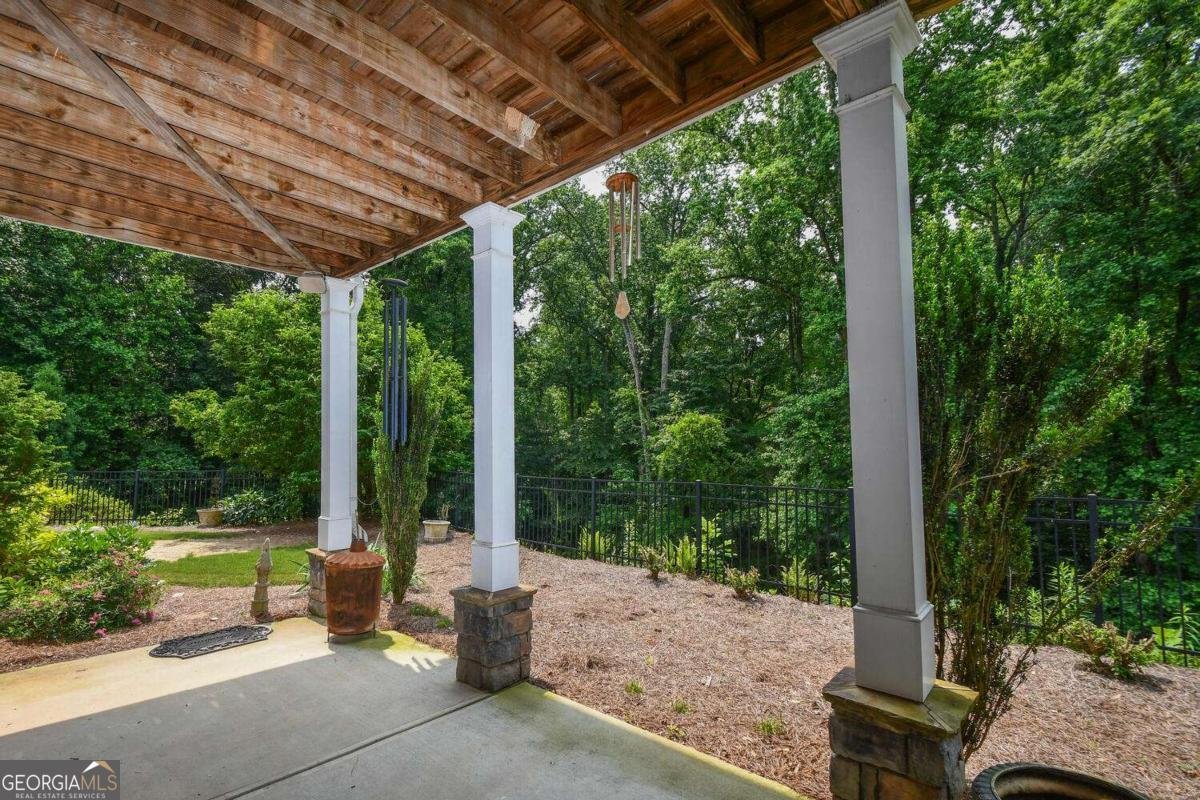 1173 Saint Charles Place Gainesville - 74