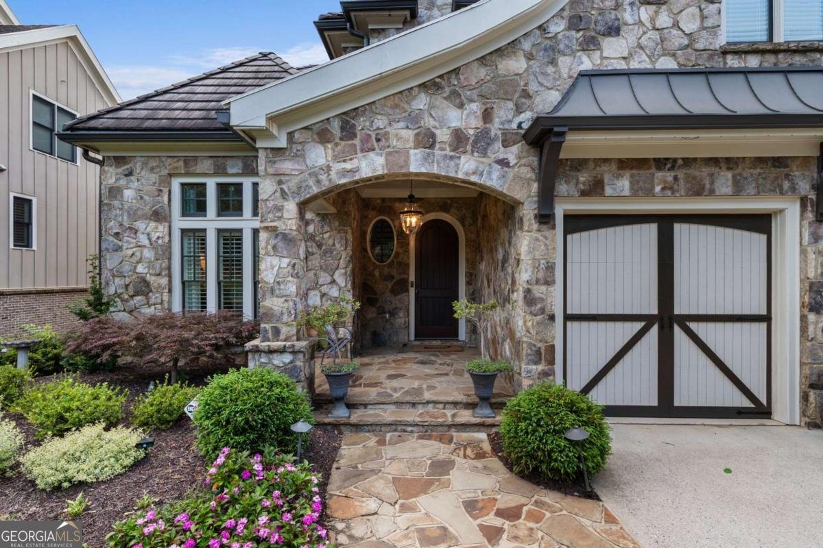 2540 Hillandale Circle Cumming - 1