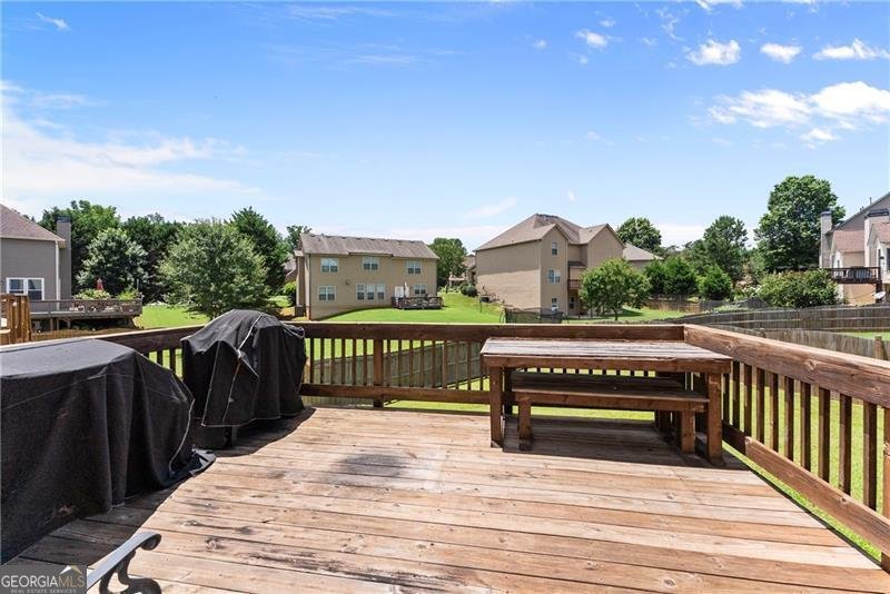 4420 Belcrest Way Cumming - 40
