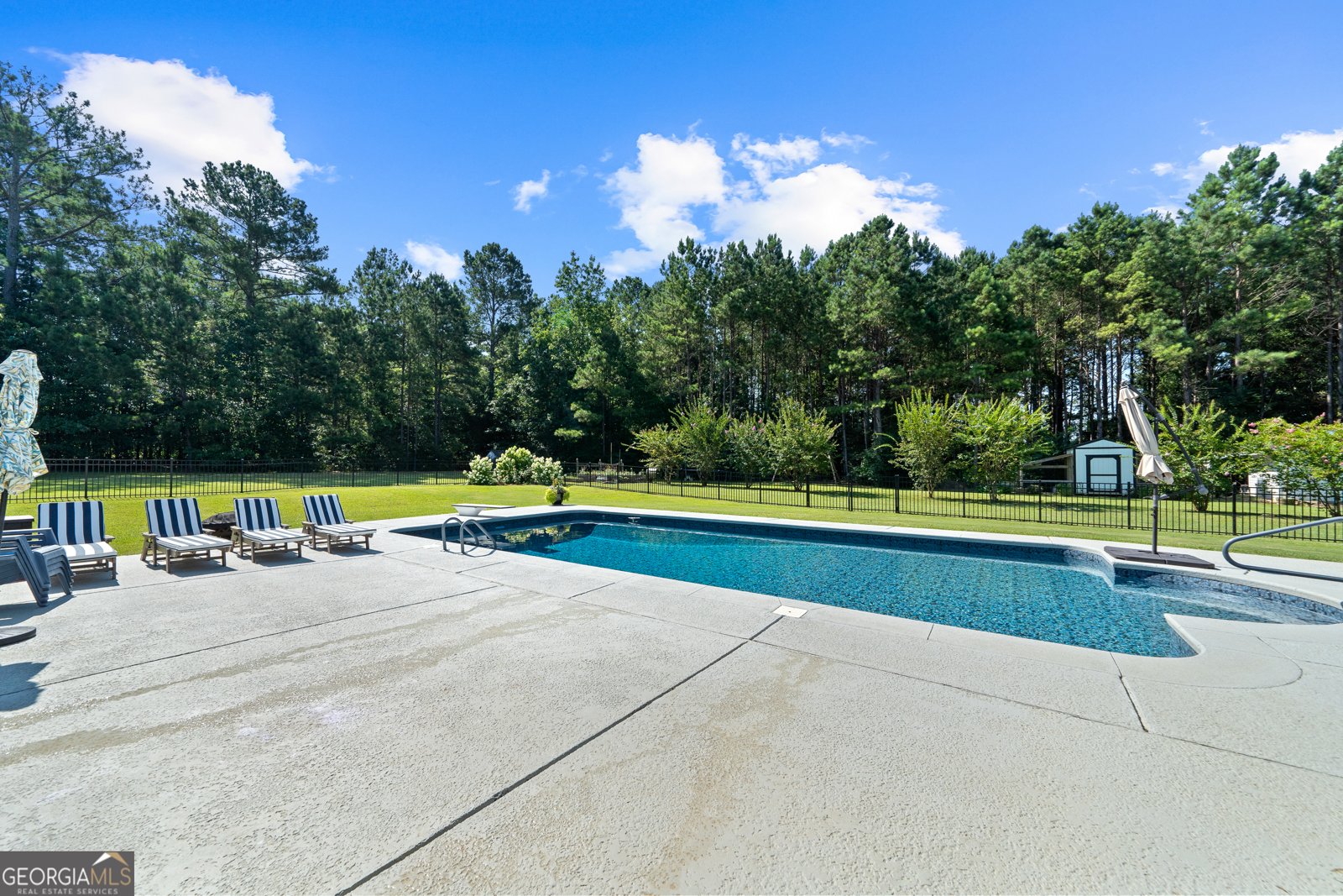 111 Stone Edge Drive Gray - 42