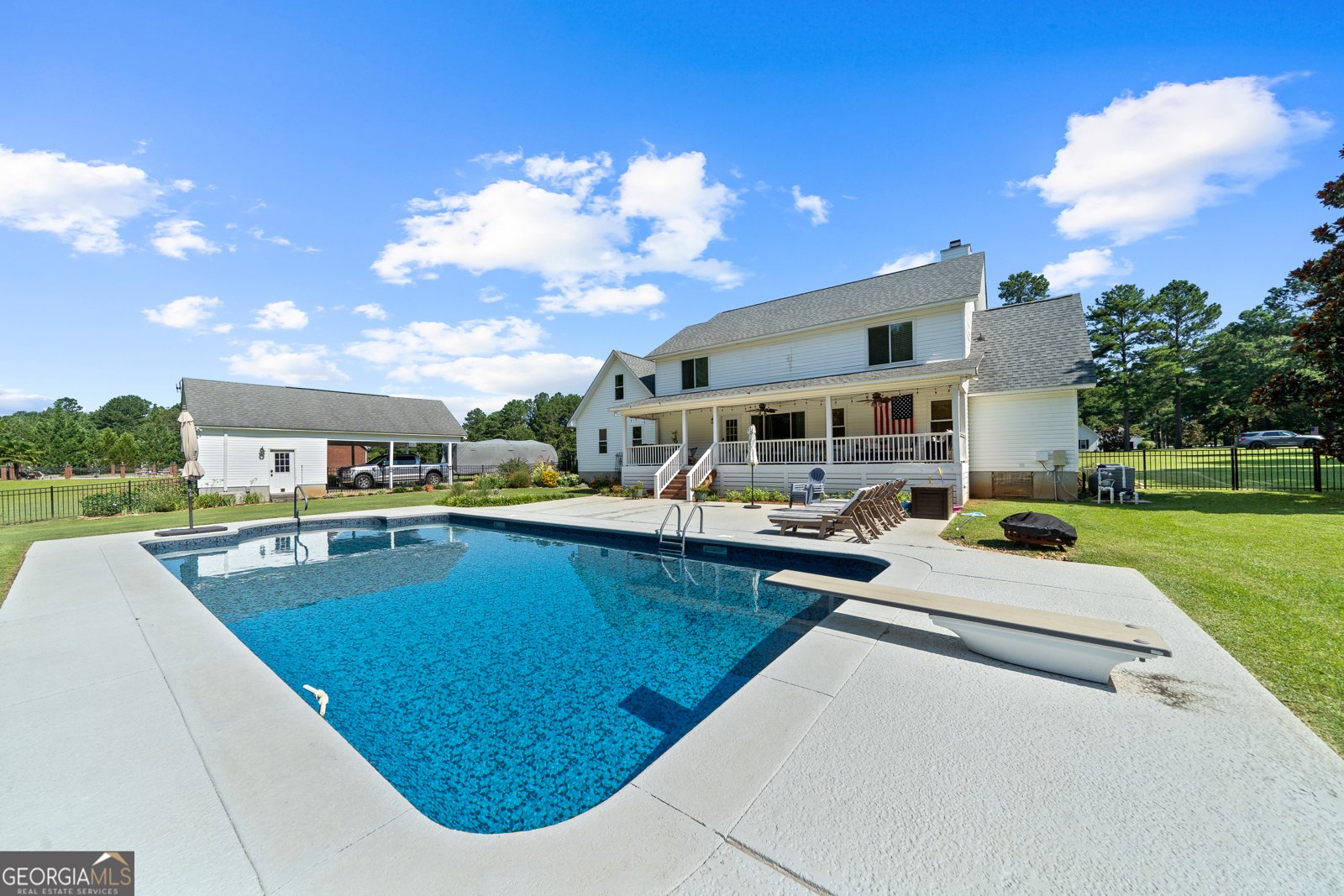 111 Stone Edge Drive Gray - 45