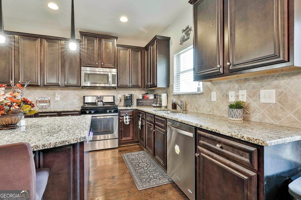7502 BOWHEAD Fairburn - 5