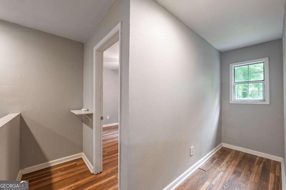 4240 Cascade Road Atlanta - 28