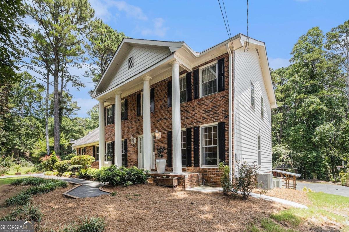 1579 Howell Highlands Drive Stone Mountain - 3