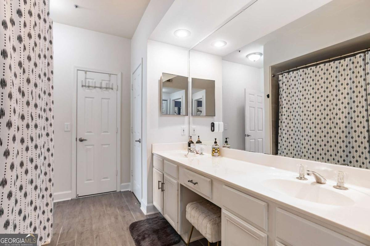 3777 Peachtree Road Atlanta - 9