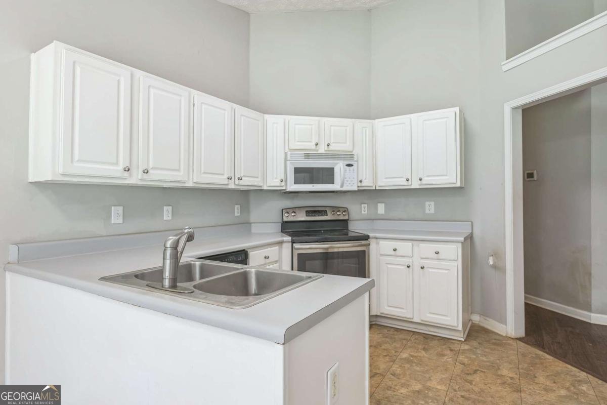 2210 Pemberton Point Buford - 14