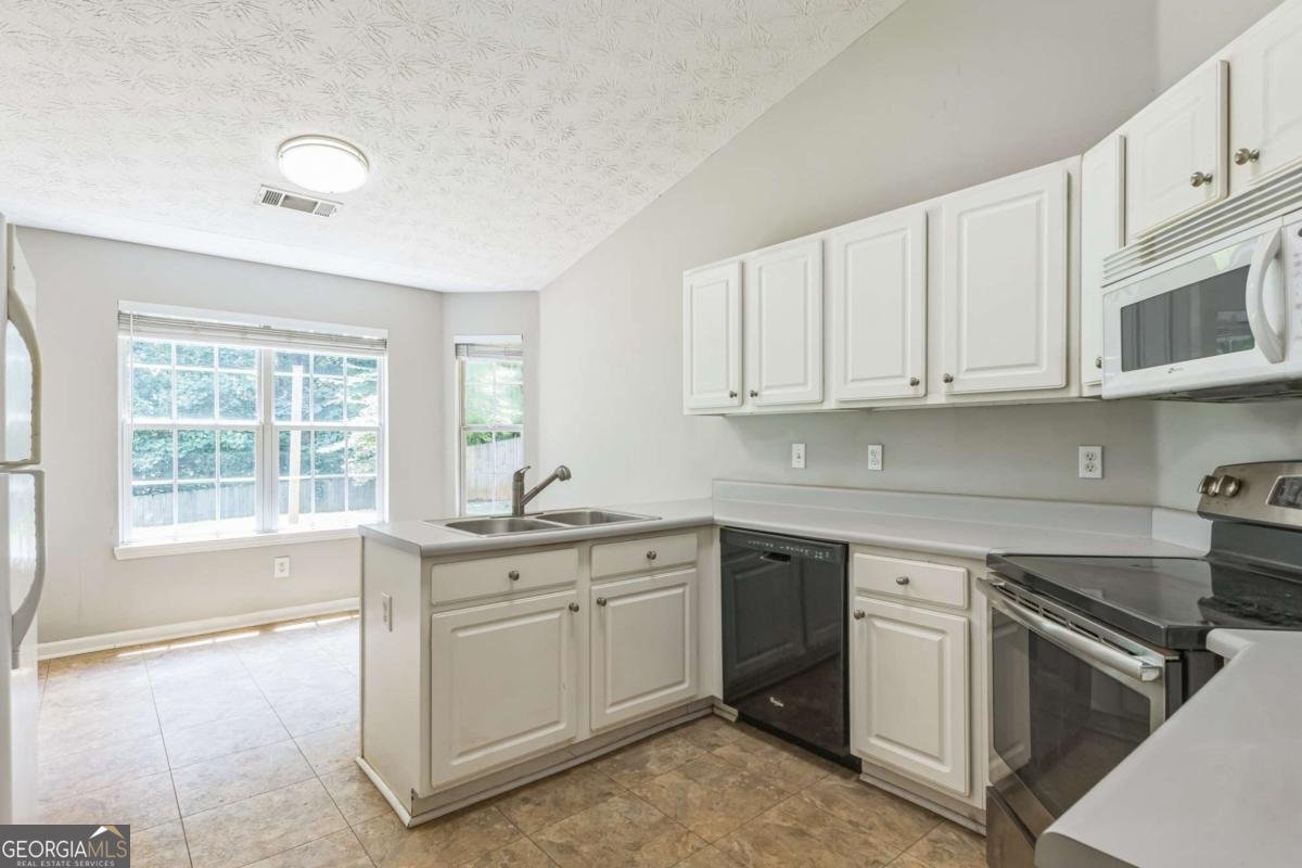 2210 Pemberton Point Buford - 15