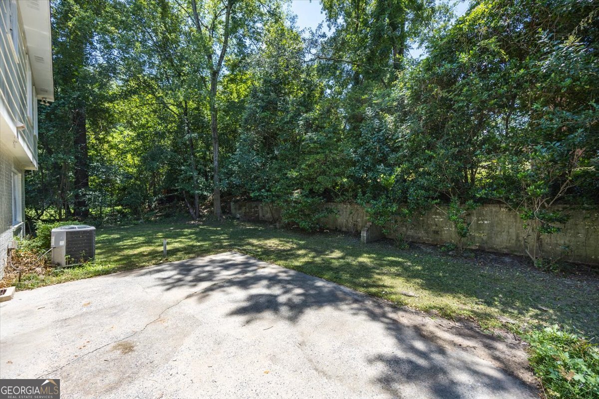 3096 Stuart Drive Macon - 33