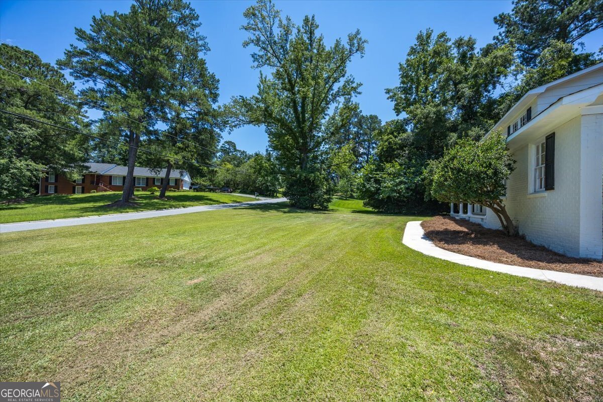 3096 Stuart Drive Macon - 37