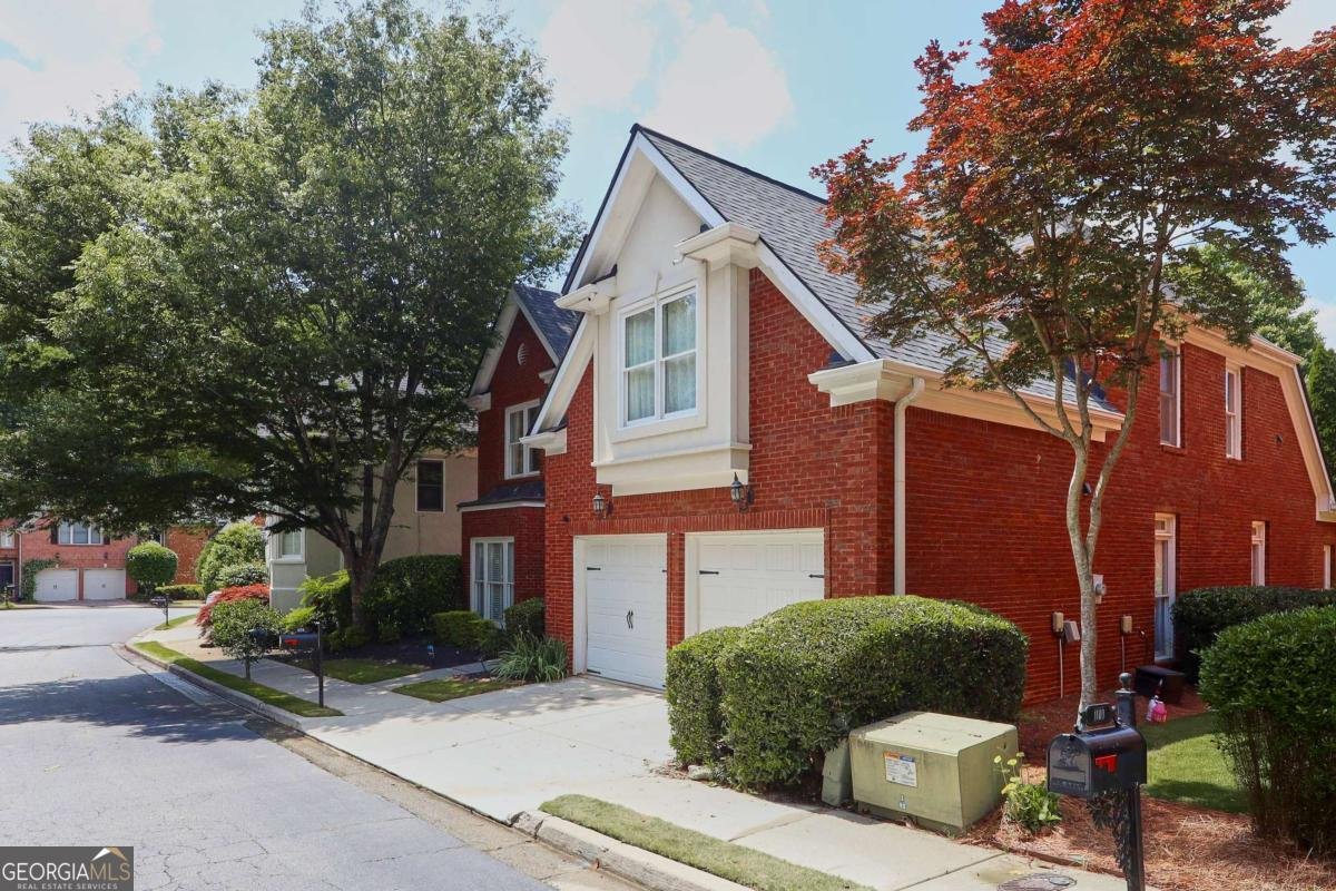 1174 Brookhaven North Circle Atlanta - 1